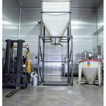 110 Cubic Foot Food Grade Hopper Bottom Tank